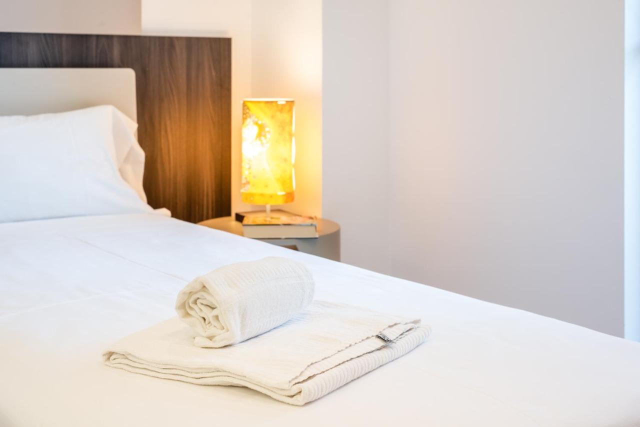 Central & Elegant Room Near The Station 巴里 外观 照片